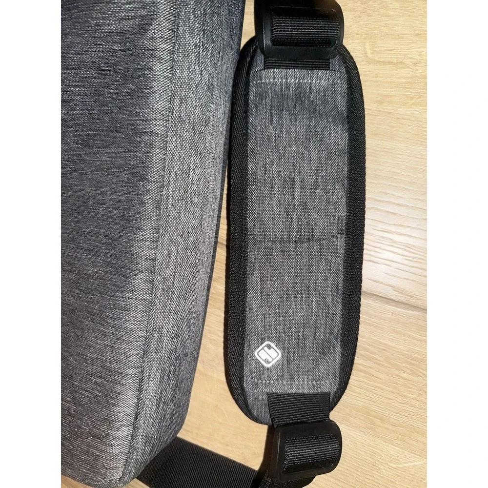tomtoc Gray 13in Laptop Shoulder Messenger Bag A50-C01G Padded Strap Zip EUC